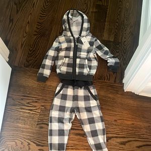 Softest and most adorable set!! New with tags!